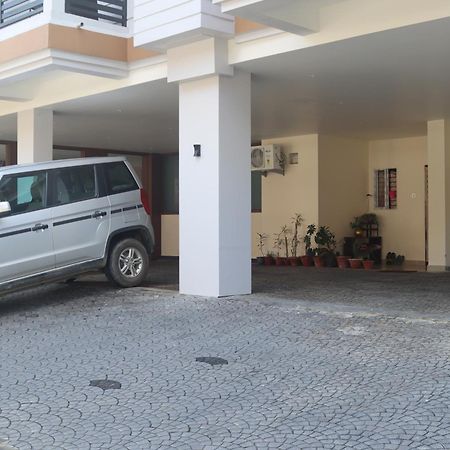 The Dibrugarh Address Ξενοδοχείο Εξωτερικό φωτογραφία